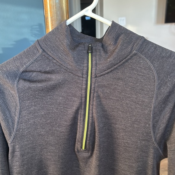 Smartwool Men’s Merino Wool 1/4 Zip sweater - Picture 2 of 3